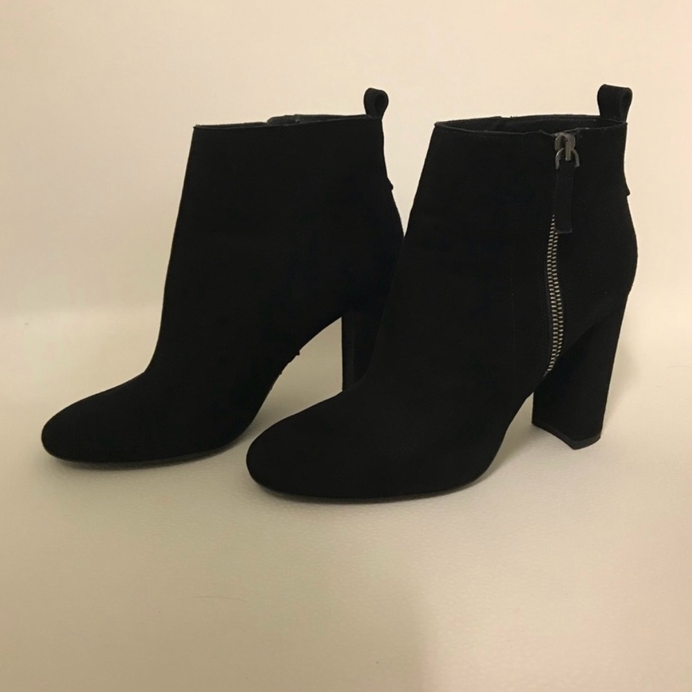 Massimo Dutti Suede Ankle Boots